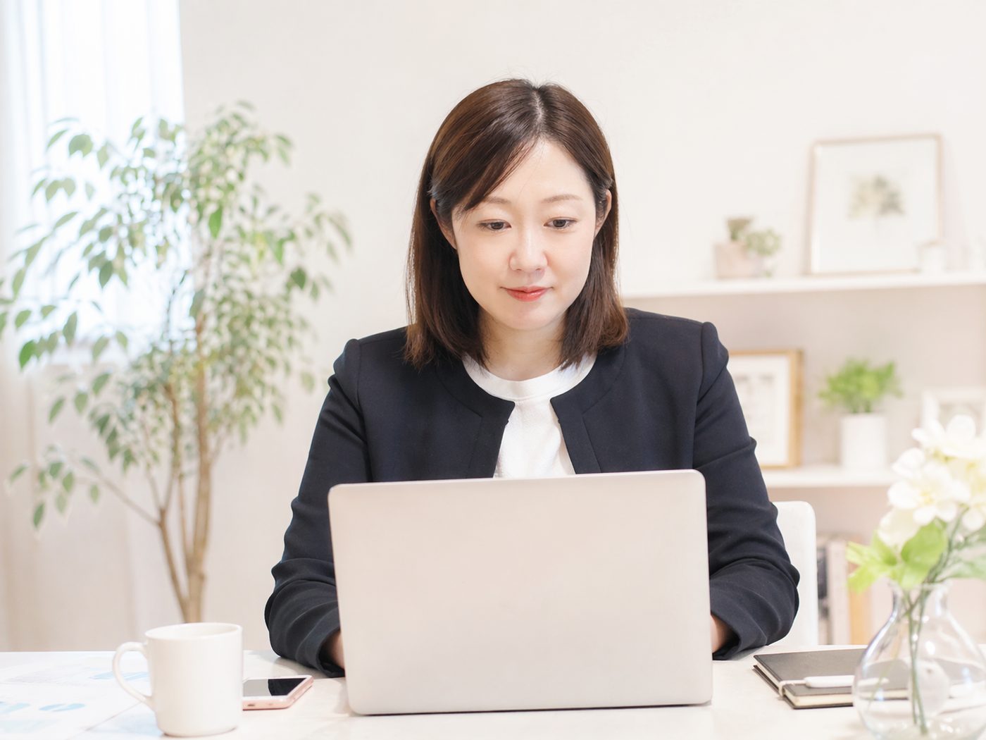 リノーズ株式会社スタッフ